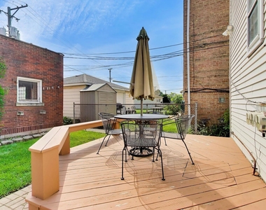 6545 N Natoma Street - Photo Thumbnail 12