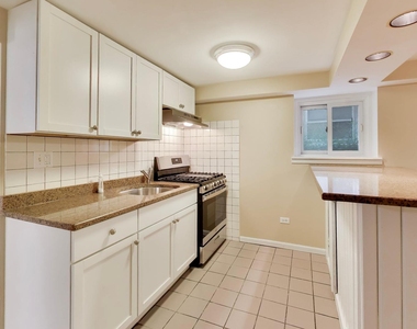 6545 N Natoma Street - Photo Thumbnail 3