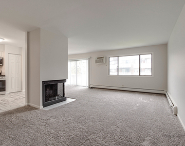 2200 Bayside Drive - Photo Thumbnail 6