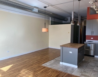 1301 W Madison Street - Photo Thumbnail 9