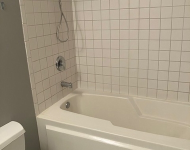 1301 W Madison Street - Photo Thumbnail 28