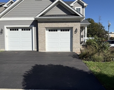 699 Stevens Street - Photo Thumbnail 1