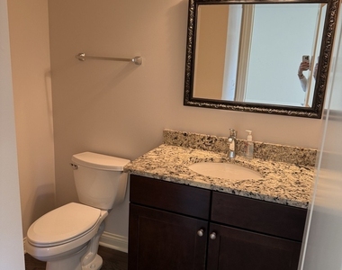 699 Stevens Street - Photo Thumbnail 4