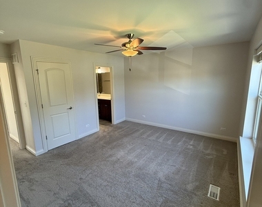 699 Stevens Street - Photo Thumbnail 10