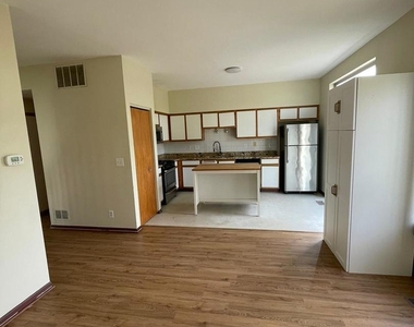 14238 Newberg Court - Photo Thumbnail 5