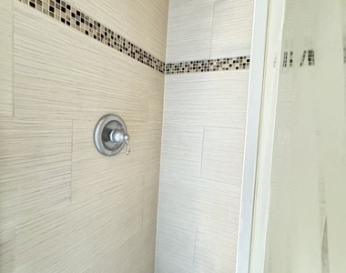3301 Banford Circle - Photo Thumbnail 21