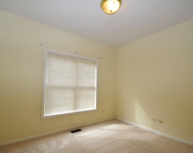 3301 Banford Circle - Photo Thumbnail 11