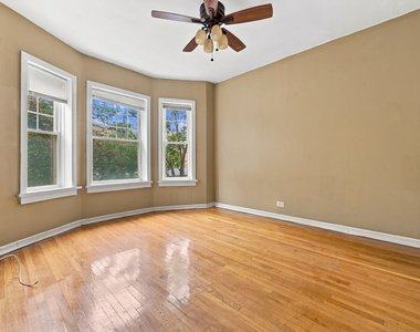 4540 N Sheridan Road - Photo Thumbnail 1