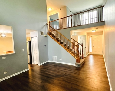 2304 Foxmoor Lane - Photo Thumbnail 13