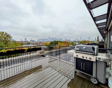 1033 W 14th Place - Photo Thumbnail 20
