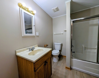 21 E Romeo Road - Photo Thumbnail 16
