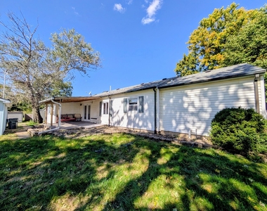 21 E Romeo Road - Photo Thumbnail 3
