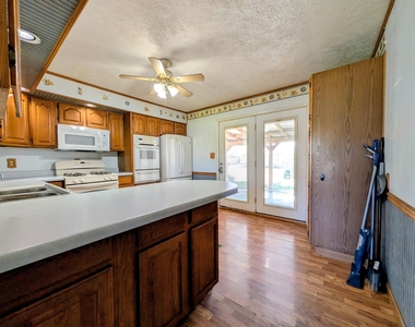 21 E Romeo Road - Photo Thumbnail 10