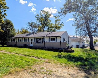 21 E Romeo Road - Photo Thumbnail 1