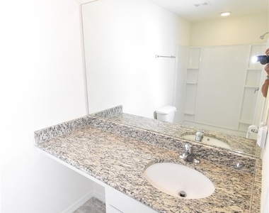 3700 Danbury Terrace - Photo Thumbnail 13
