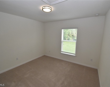 3700 Danbury Terrace - Photo Thumbnail 18