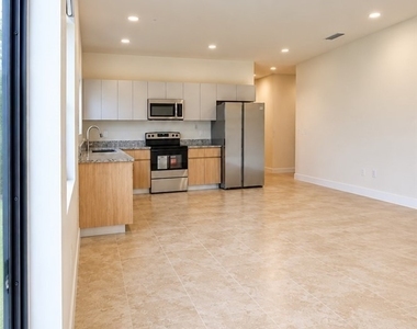 5512 10th Avenue - Photo Thumbnail 5
