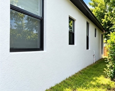 5512 10th Avenue - Photo Thumbnail 2