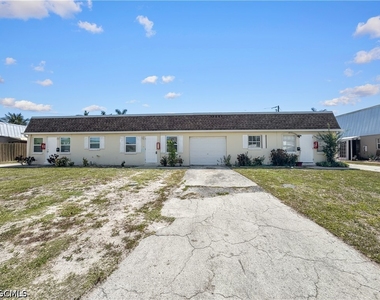 6617 Warwick Circle - Photo Thumbnail 2