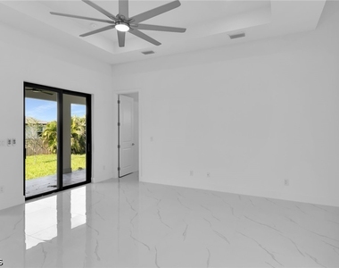 4202 Nw 33rd Street - Photo Thumbnail 9