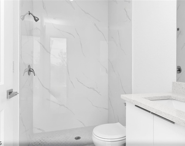 4202 Nw 33rd Street - Photo Thumbnail 24