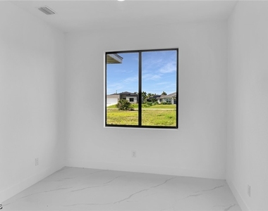 4202 Nw 33rd Street - Photo Thumbnail 12