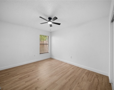 11370 Summerwinds Court - Photo Thumbnail 18