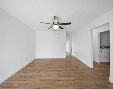 11370 Summerwinds Court - Photo Thumbnail 3