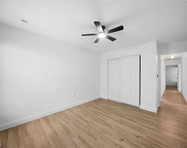 11370 Summerwinds Court - Photo Thumbnail 19