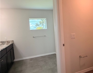 2901 Nw 18th Avenue - Photo Thumbnail 6