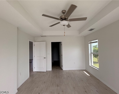 3006 Nw 9th Court - Photo Thumbnail 7