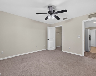 3300 70th Street W - Photo Thumbnail 15