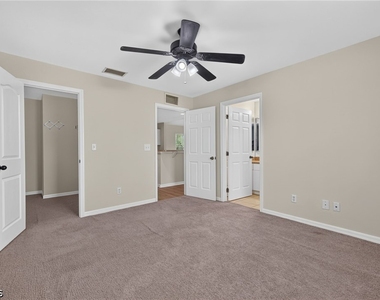 3300 70th Street W - Photo Thumbnail 14