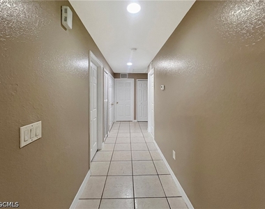 5231 27th Street Sw - Photo Thumbnail 9