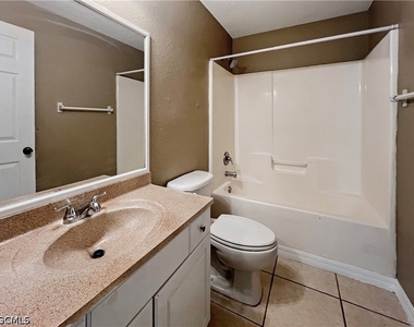 5231 27th Street Sw - Photo Thumbnail 12