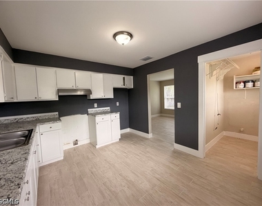 1150 Short Street - Photo Thumbnail 3