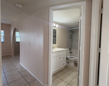 4777 Orange Grove Boulevard - Photo Thumbnail 10