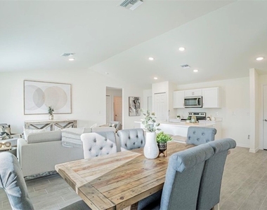 228 Nw 24th Avenue - Photo Thumbnail 1
