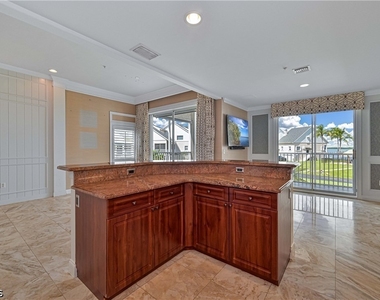 3655 Edgewood Avenue - Photo Thumbnail 17