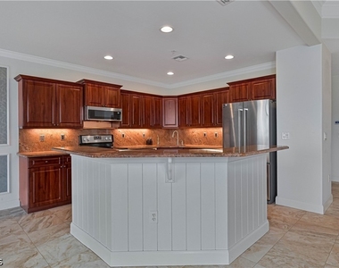 3655 Edgewood Avenue - Photo Thumbnail 12