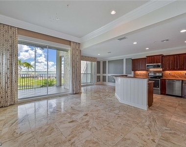 3655 Edgewood Avenue - Photo Thumbnail 9