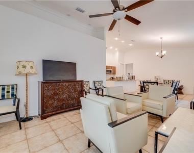 2411 Ben Street - Photo Thumbnail 7