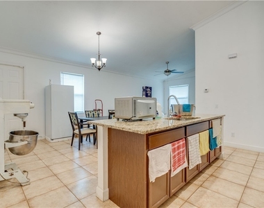 2411 Ben Street - Photo Thumbnail 11