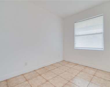 2411 Ben Street - Photo Thumbnail 16