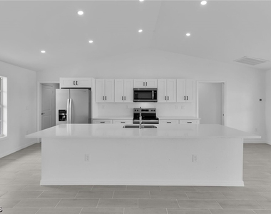 4130 Nw 33rd Street - Photo Thumbnail 5
