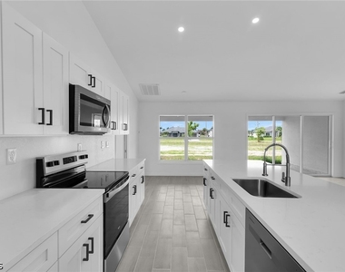 4130 Nw 33rd Street - Photo Thumbnail 10