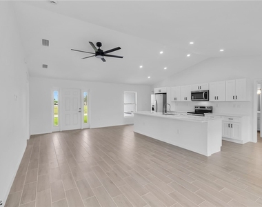2221 Nw 43rd Avenue - Photo Thumbnail 6