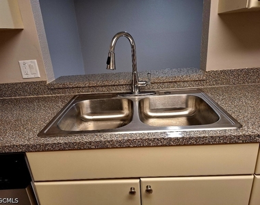 12632 Kenwood Lane - Photo Thumbnail 12
