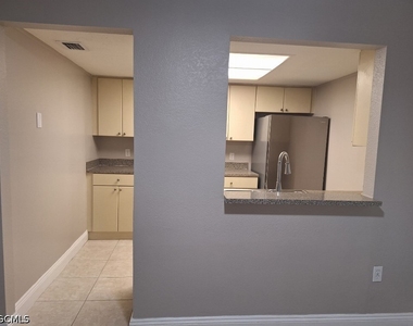 12632 Kenwood Lane - Photo Thumbnail 11