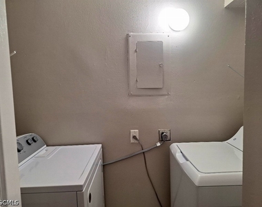 12632 Kenwood Lane - Photo Thumbnail 10